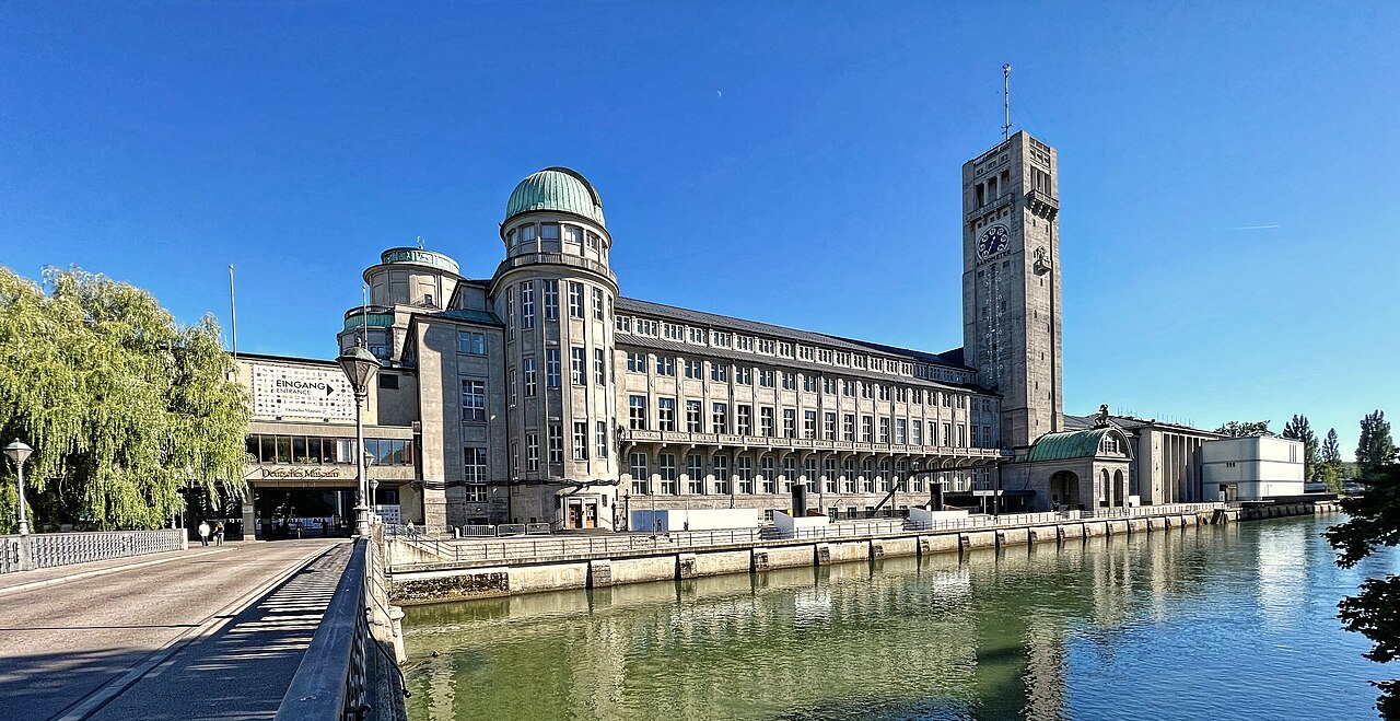 The Deutsches Museum on its river island