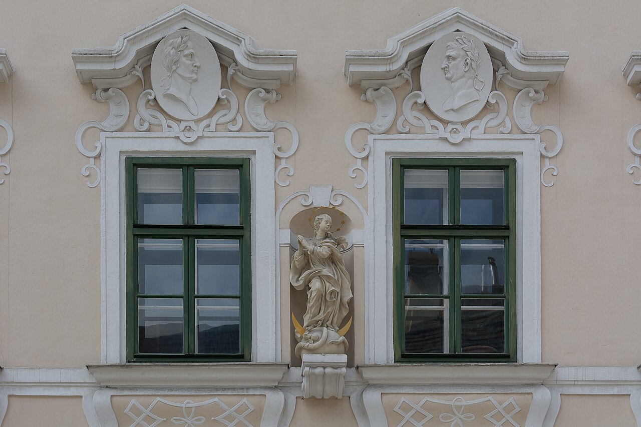 Baroque facade in Spittelberg